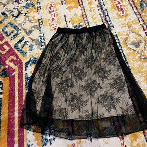 Metrowear Black Lace Overlay Skirt Nude Lining | Size L | Tulle/Lace Midi